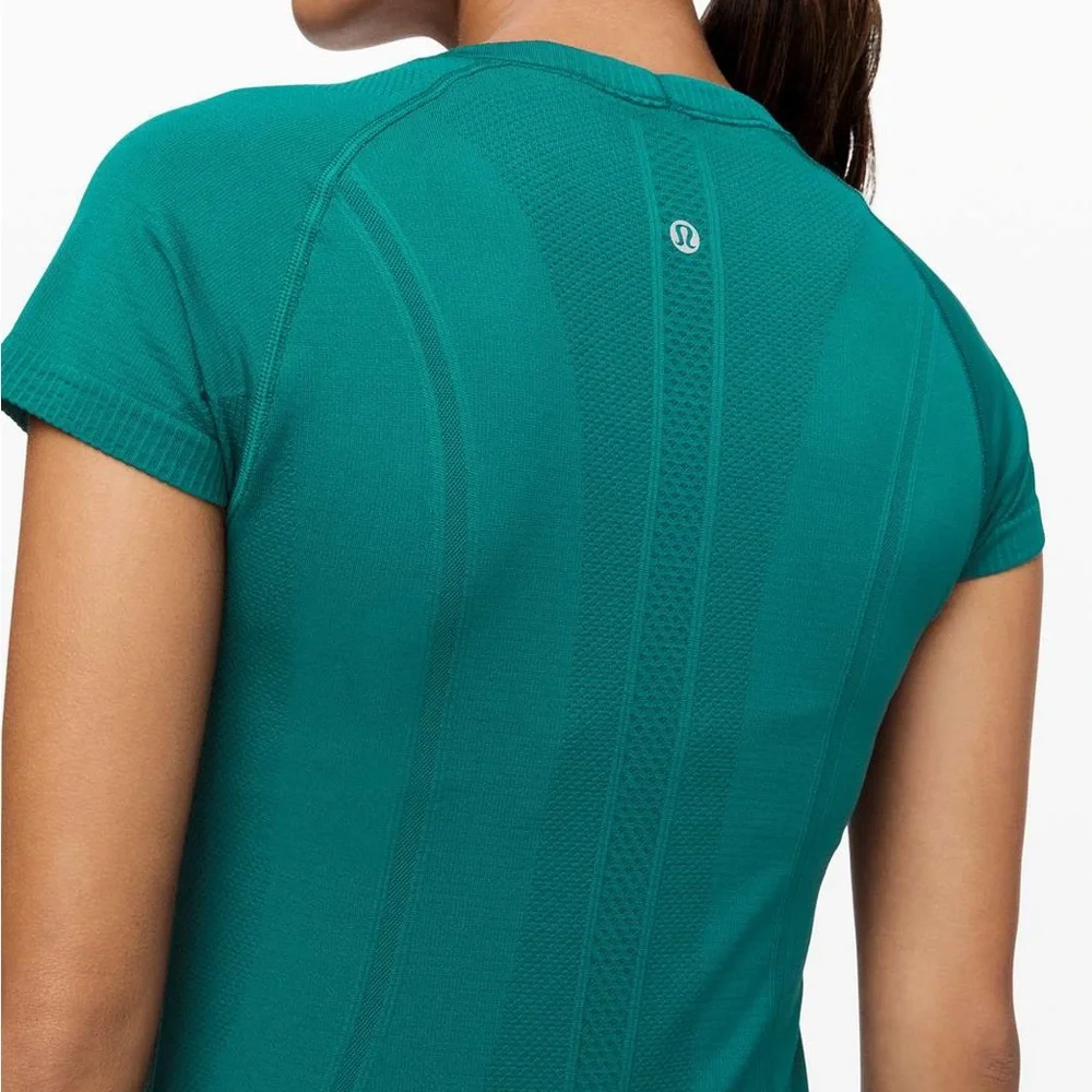 Lululemon Swiftly Tech Short Sleeve - Picture 2 of 5